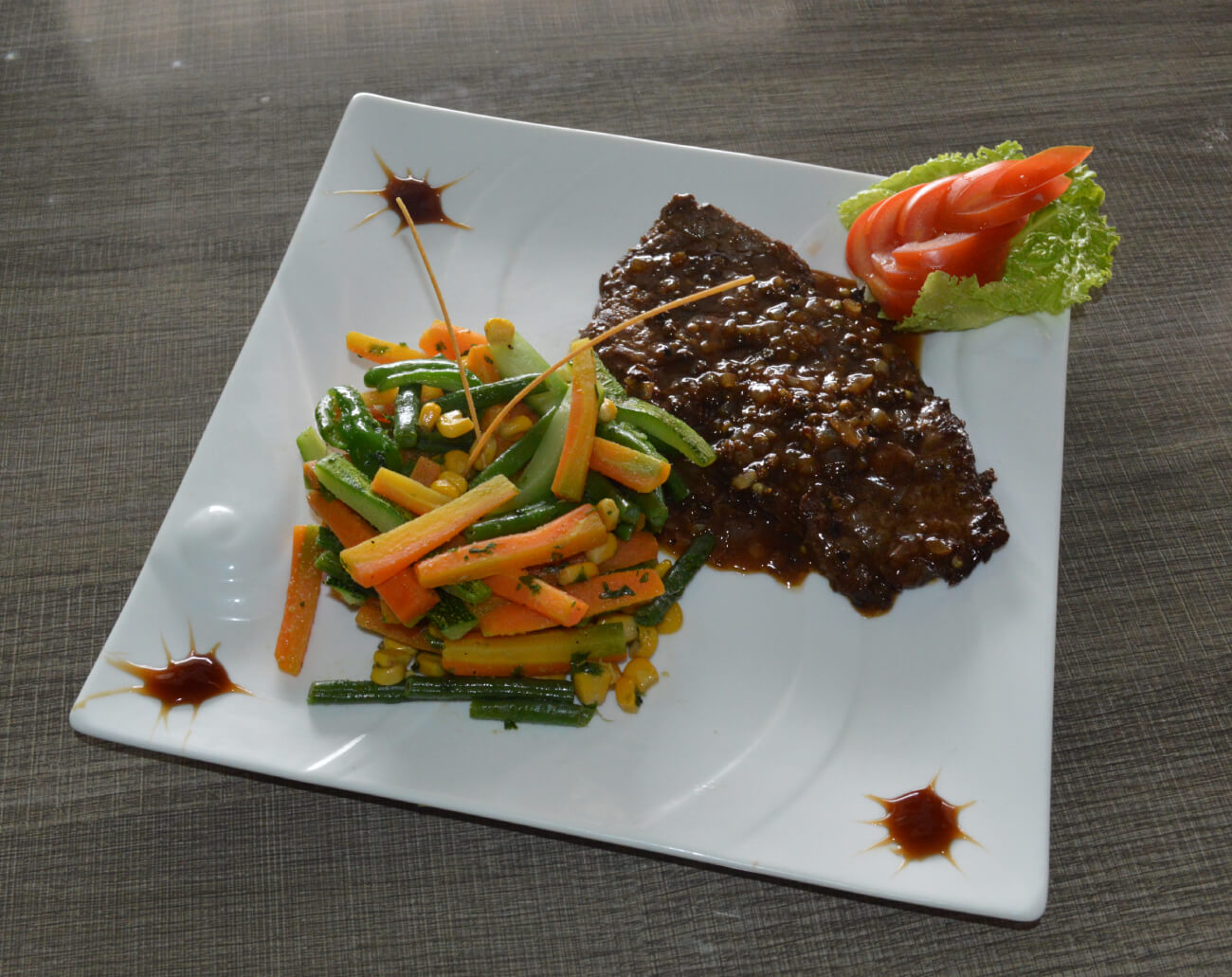 Steak au poivre vert